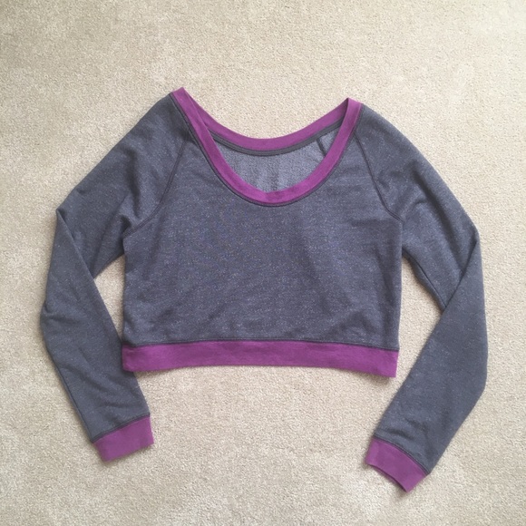 NWOT cropped sweatshirt - Picture 2 of 3